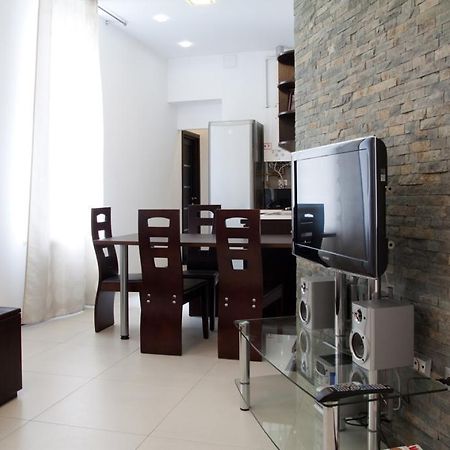 Your Comfortable Stay In Apartment Next To Opera House Leópolis Exterior foto